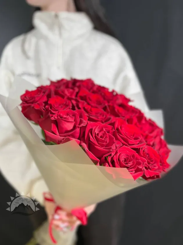 Моно букет из 35 роз