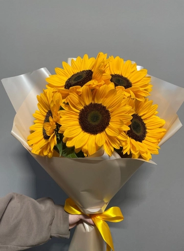 Подсолнухи 5 шт от интернет-магазина цветов в 